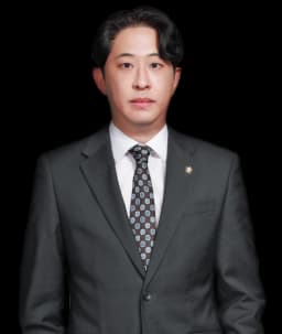 조희곤